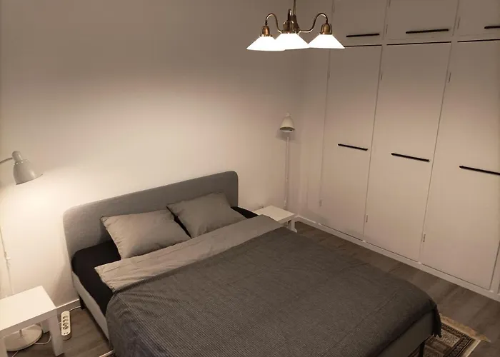 Ihan Puotilan Metron Laehellae Helsinki