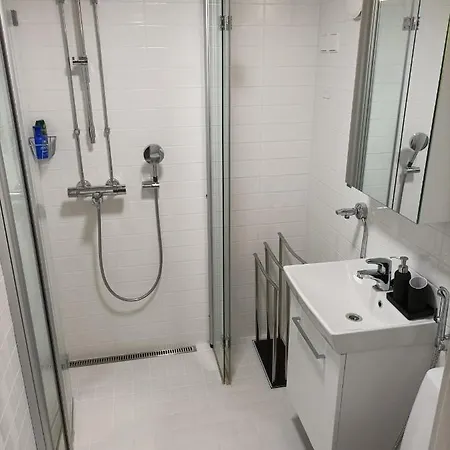 Ihan Puotilan Metron Laehellae * Helsinki