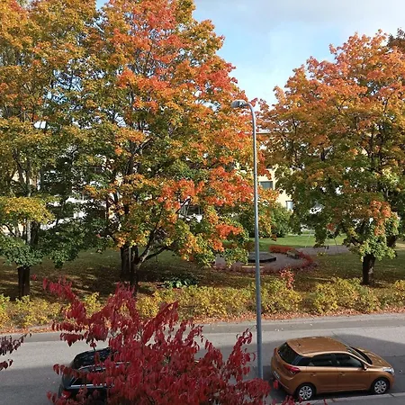 Ihan Puotilan Metron Laehellae Helsinki